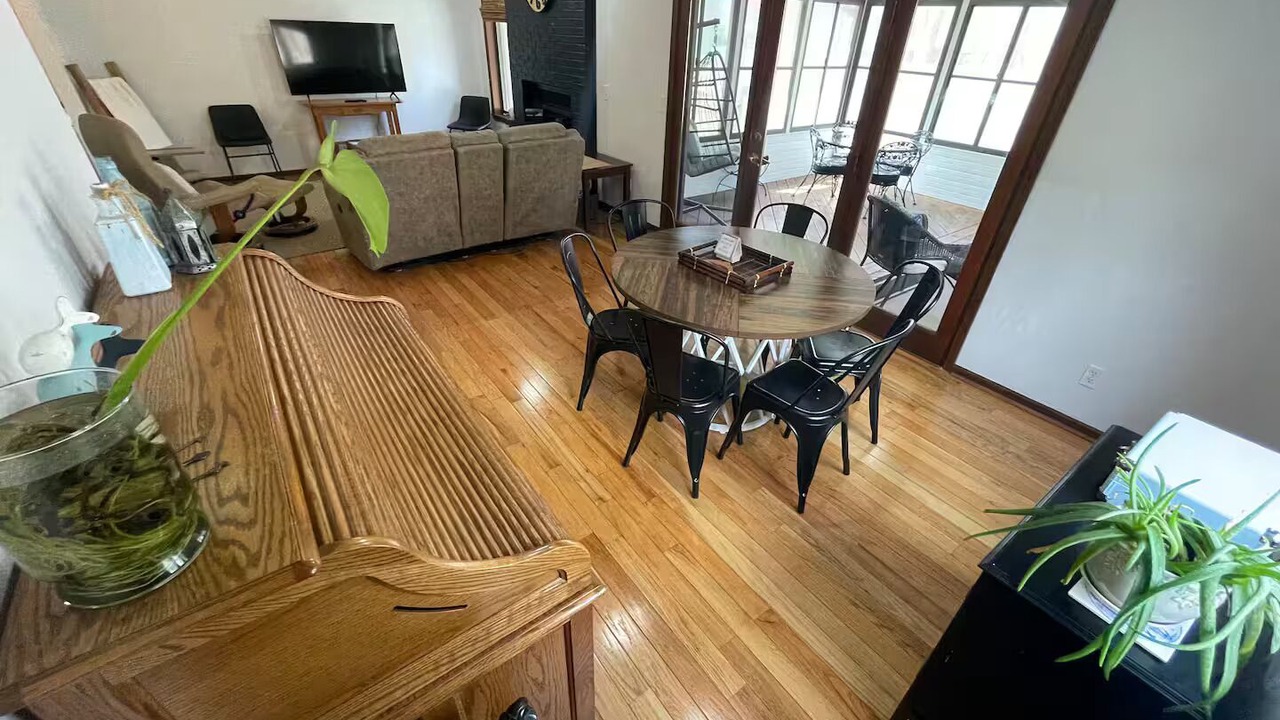 Photo of Livingroom in Midland