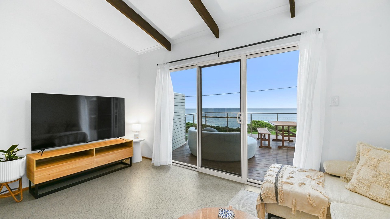 Photo of Livingroom in Sunderland Bay