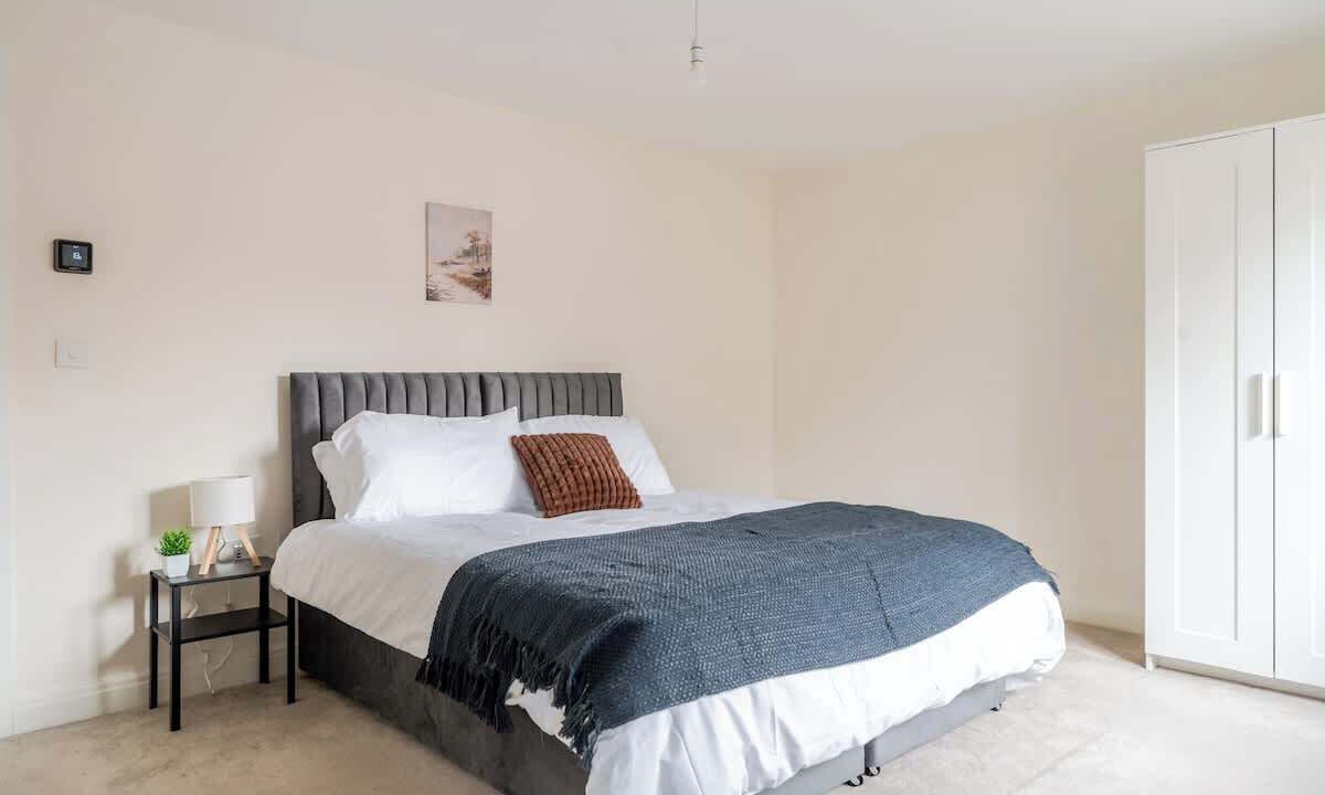Photo of Bedroom in Stoke Gifford