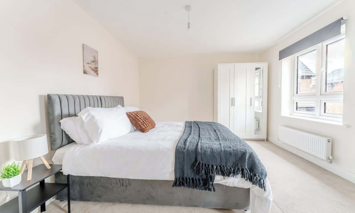 Photo of Bedroom in Stoke Gifford