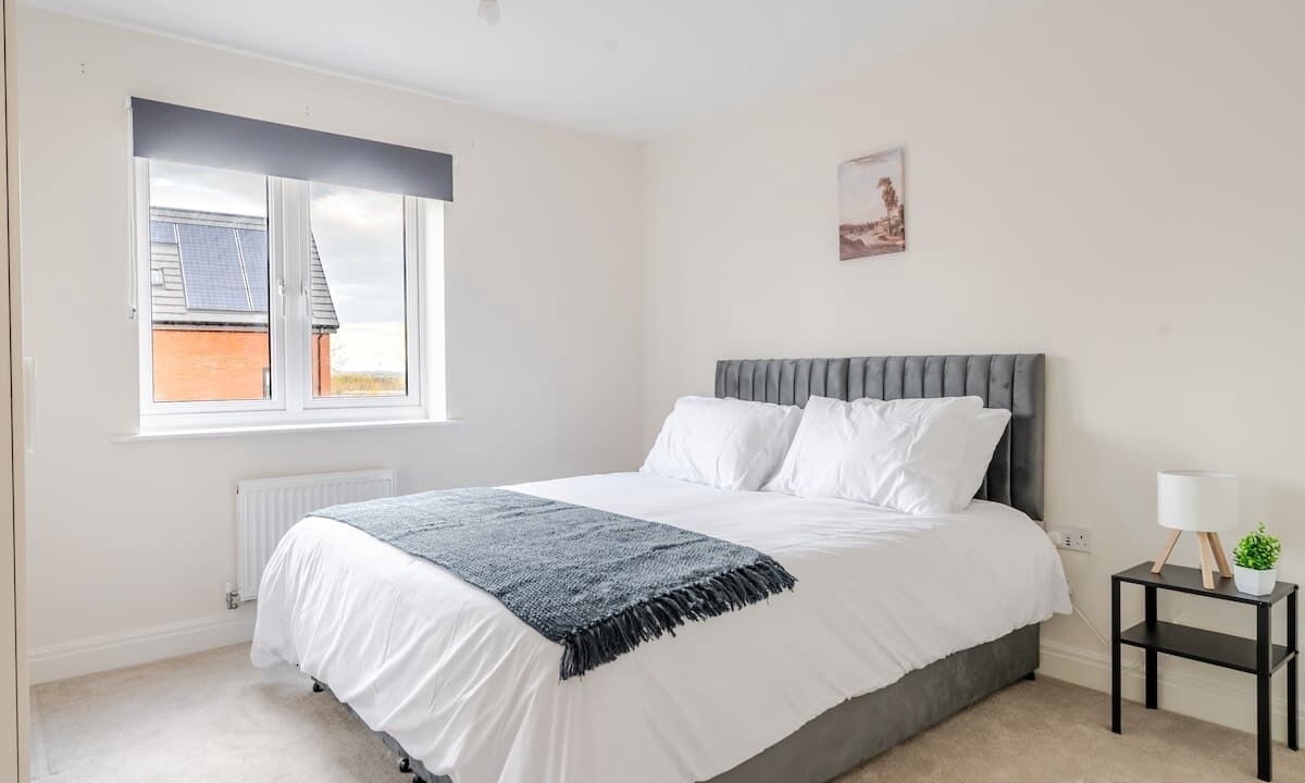 Photo of Bedroom in Stoke Gifford