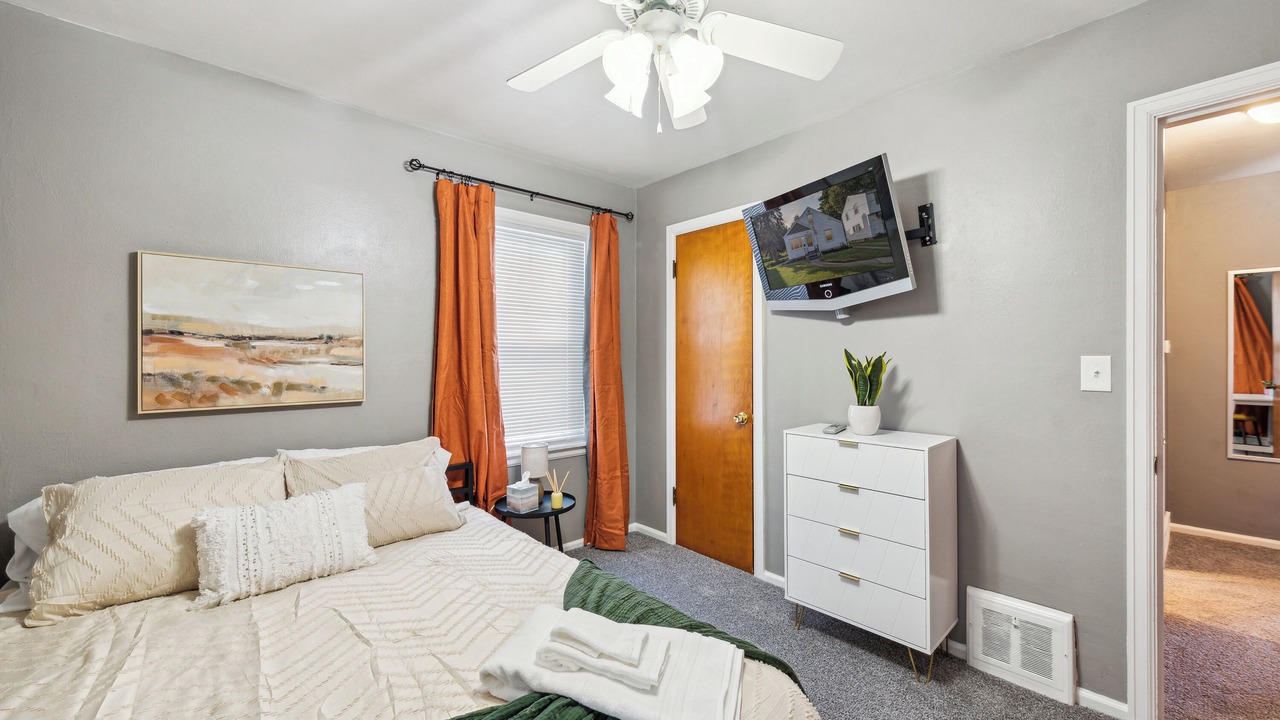 Photo of Bedroom in Toledo