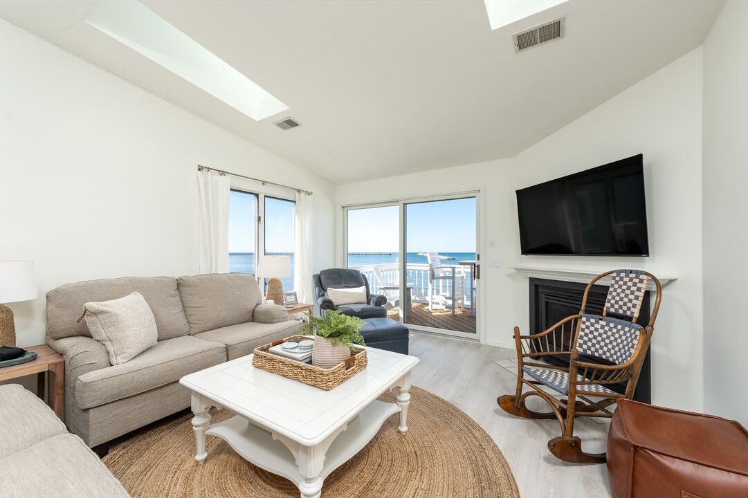 Photo of Livingroom in Port Austin
