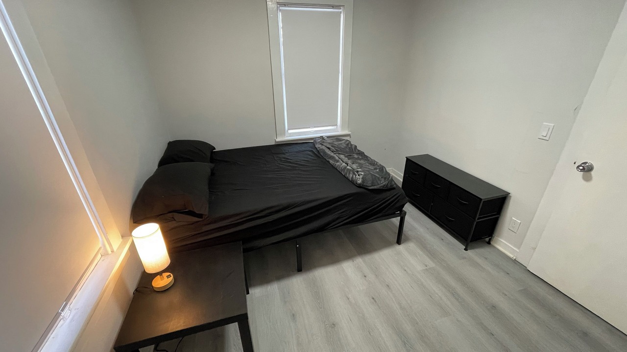 Photo of Bedroom in Lansing