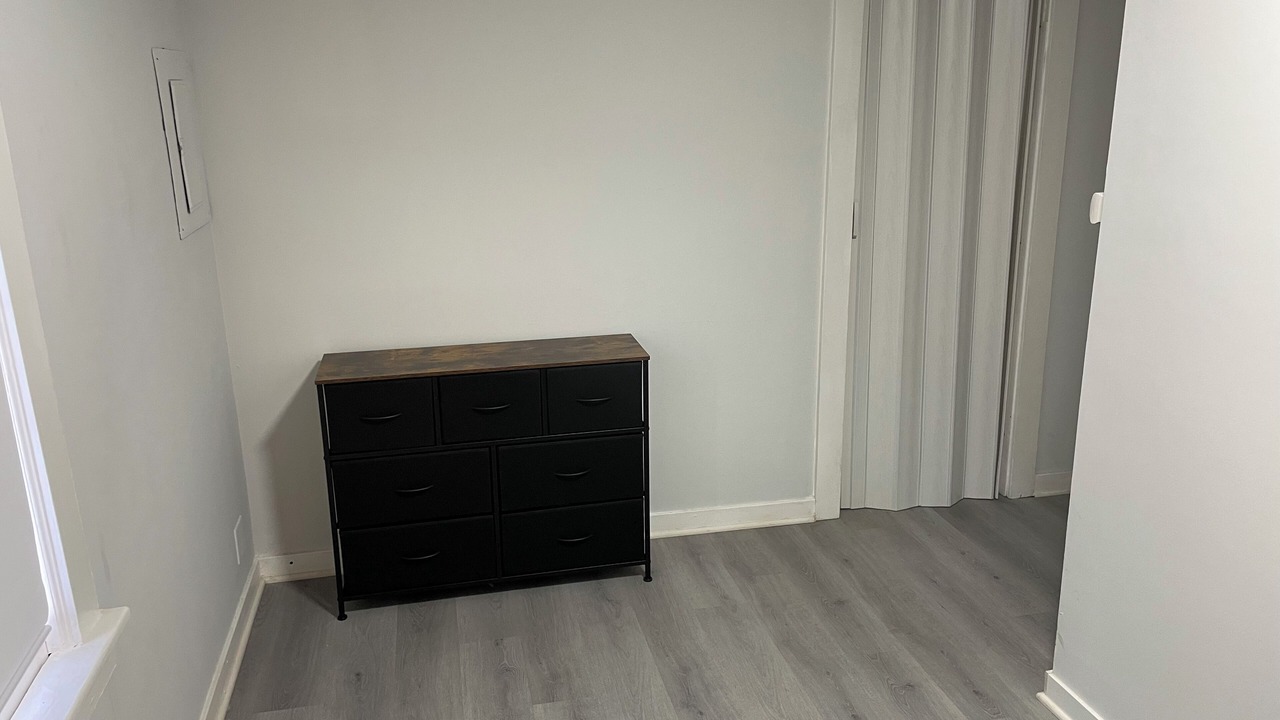Photo of Bedroom in Lansing
