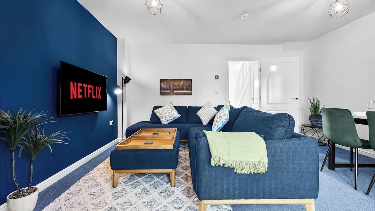 Photo of Livingroom in Smethwick