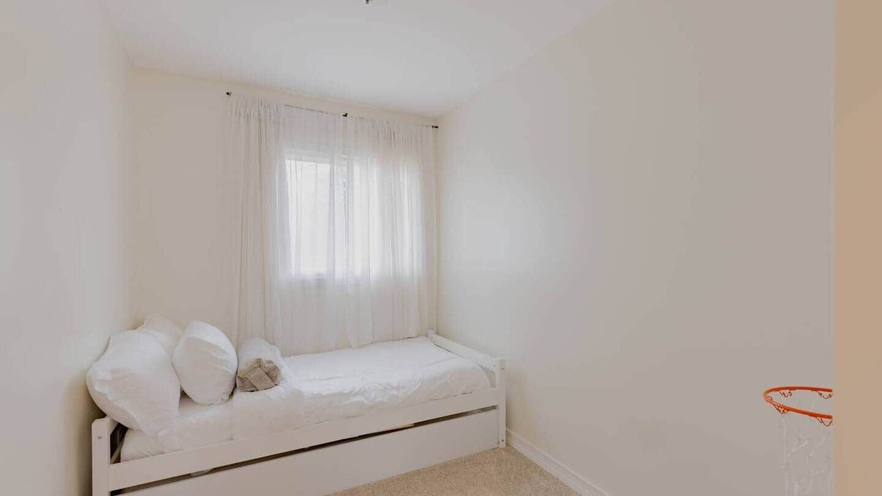 Photo of Bedroom in Midland