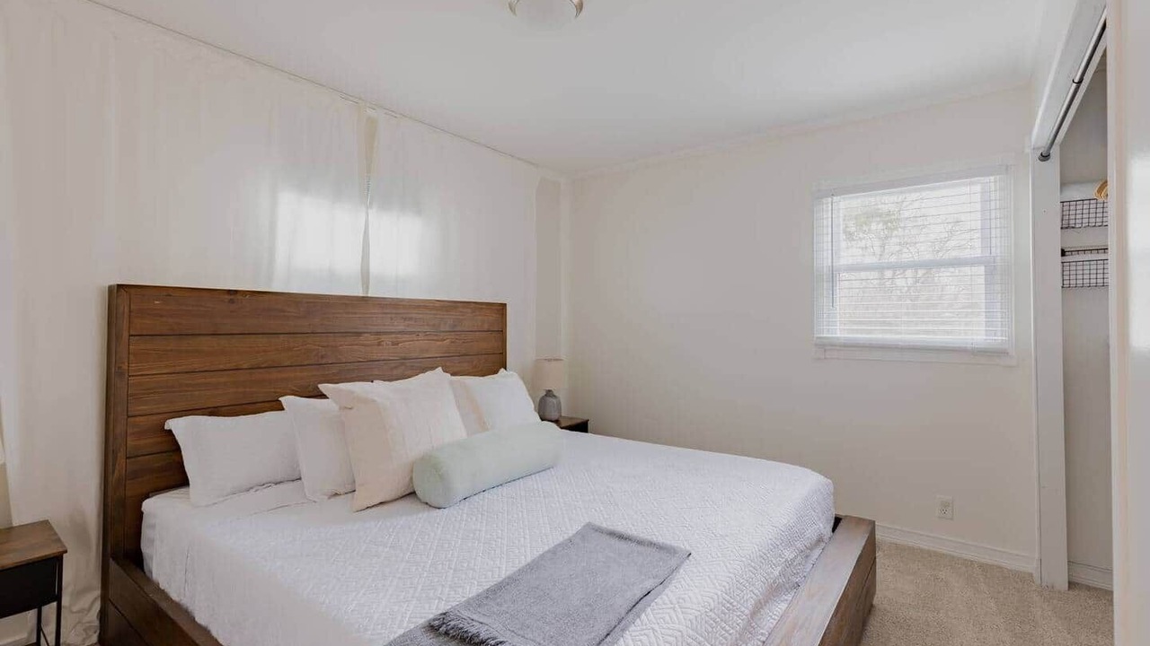 Photo of Bedroom in Midland