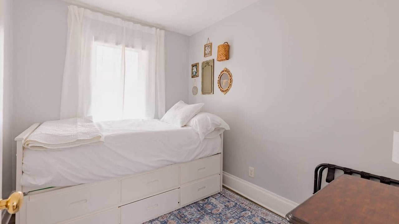 Photo of Bedroom in Midland