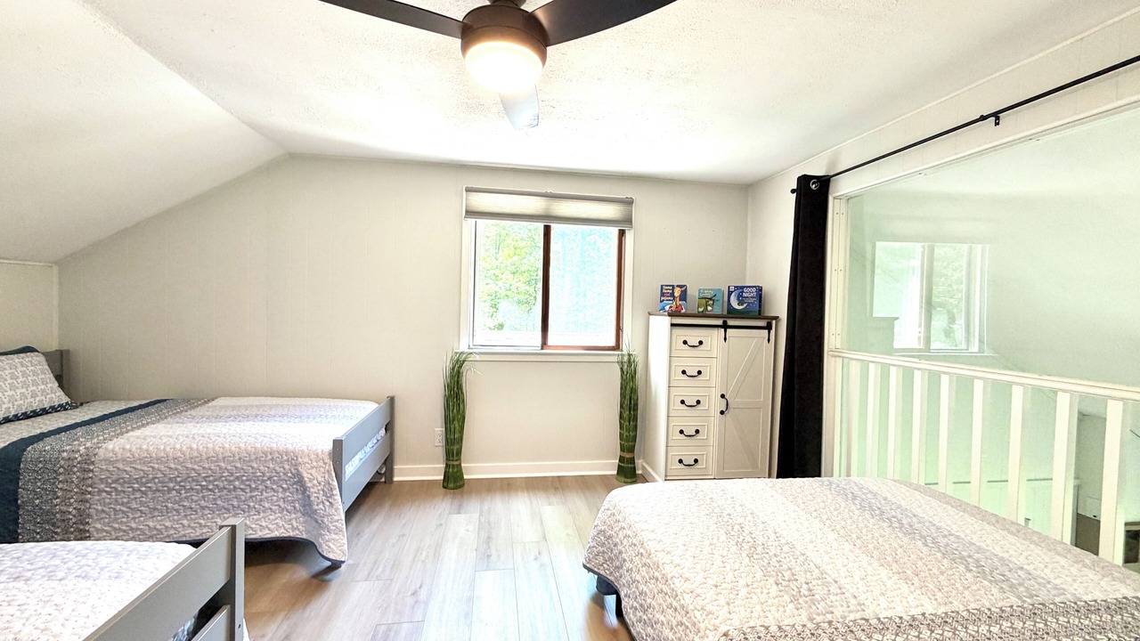 Photo of Bedroom in Lakeview