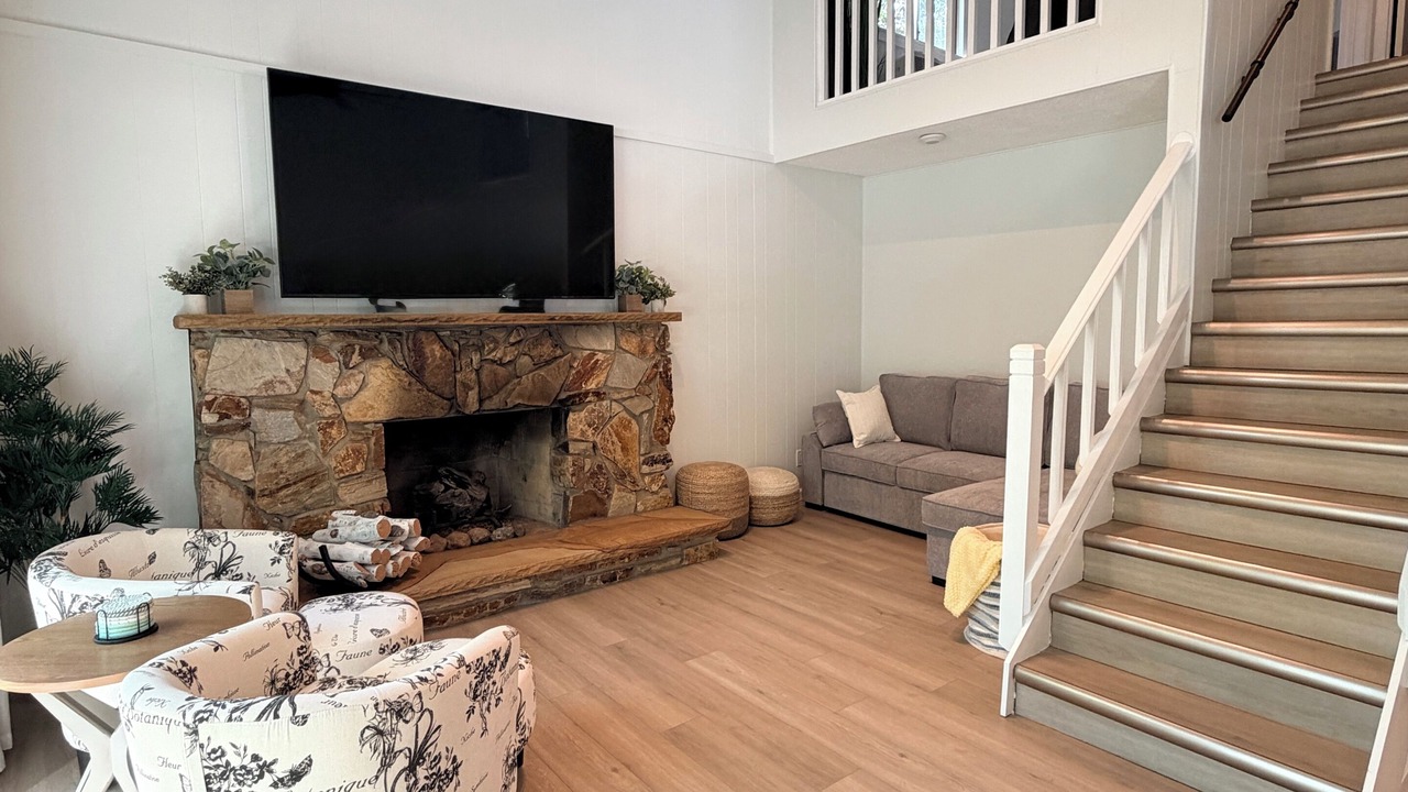 Photo of Bedroom in Lakeview