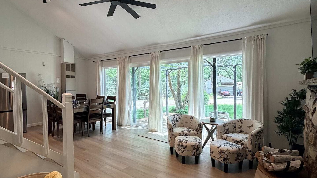 Photo of Others in Lakeview