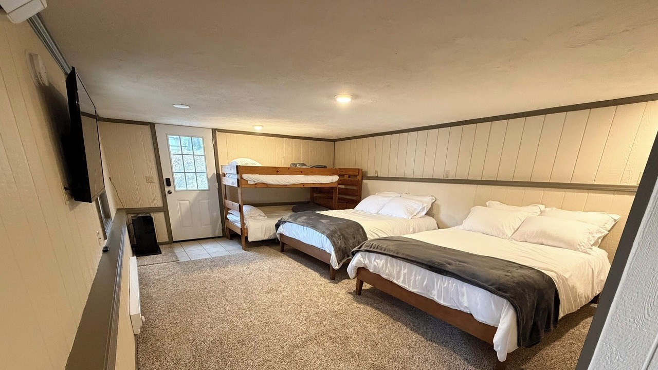 Photo of Bedroom in Mecosta