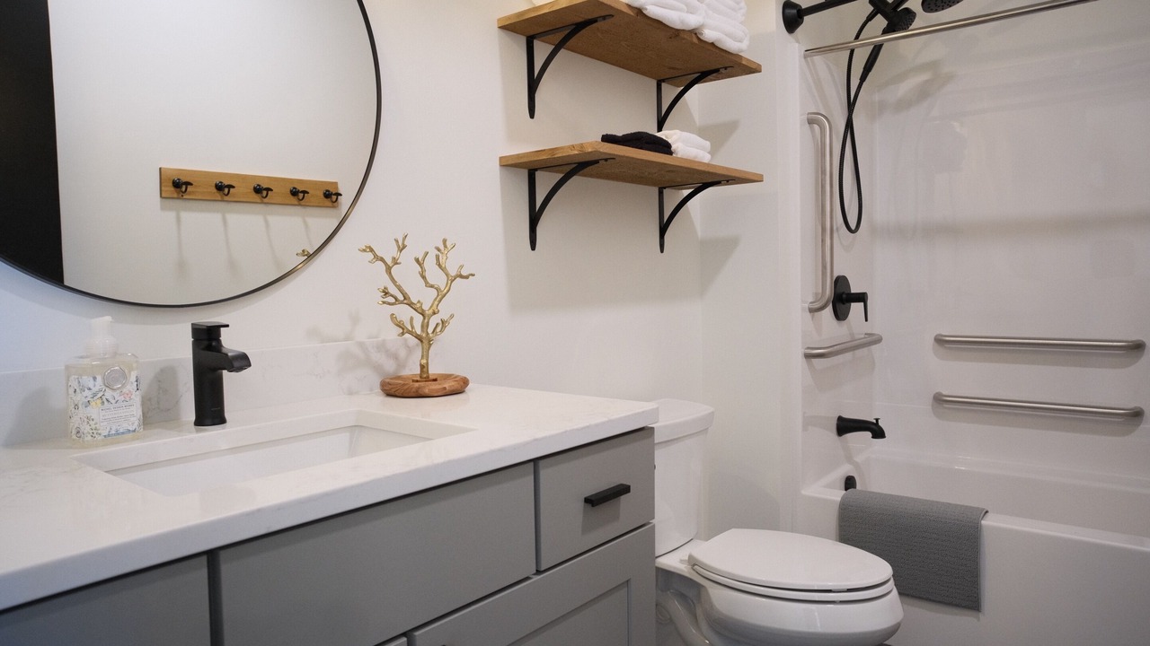 Photo of Bathroom in Indian River