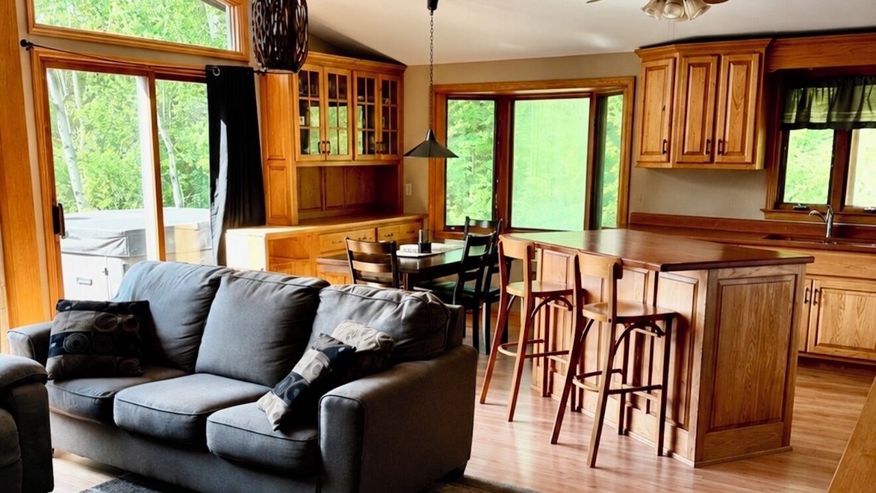 Photo of Livingroom in Ontonagon