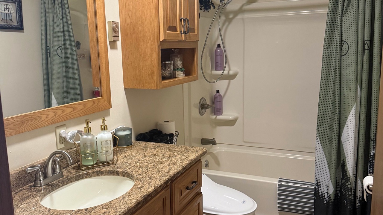 Photo of Bathroom in Ontonagon