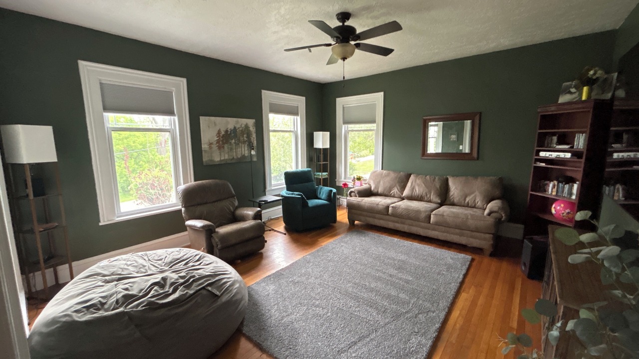 Photo of Livingroom in Ionia