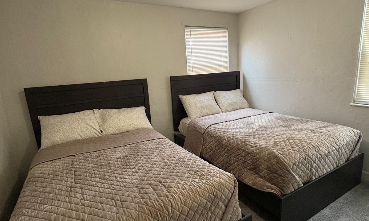 Photo of Bedroom in Dearborn Heights