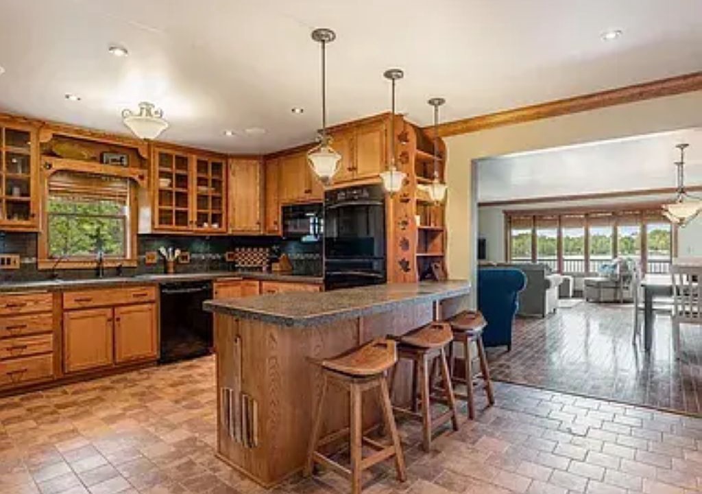 Photo of Kitchen in Six Lakes