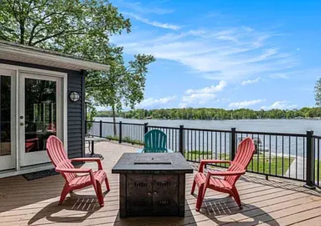 Photo of Outdoor in Six Lakes