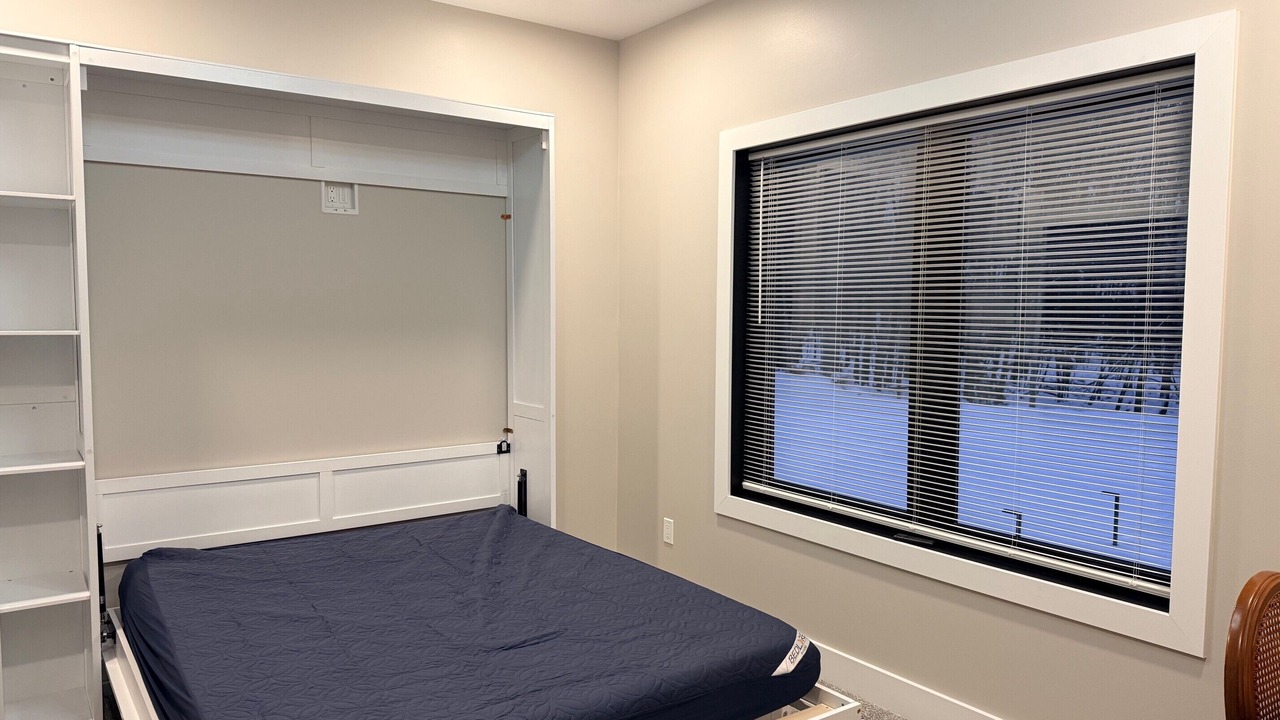 Photo of Bedroom in Canadian Lakes