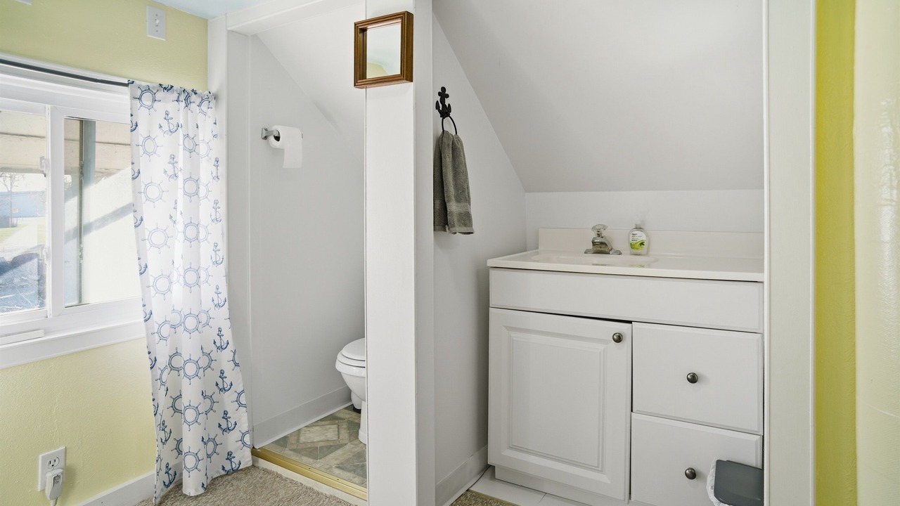 Photo of Bathroom in Port Clinton