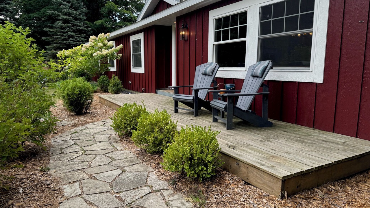 Photo of Patio Balcony in Maple City