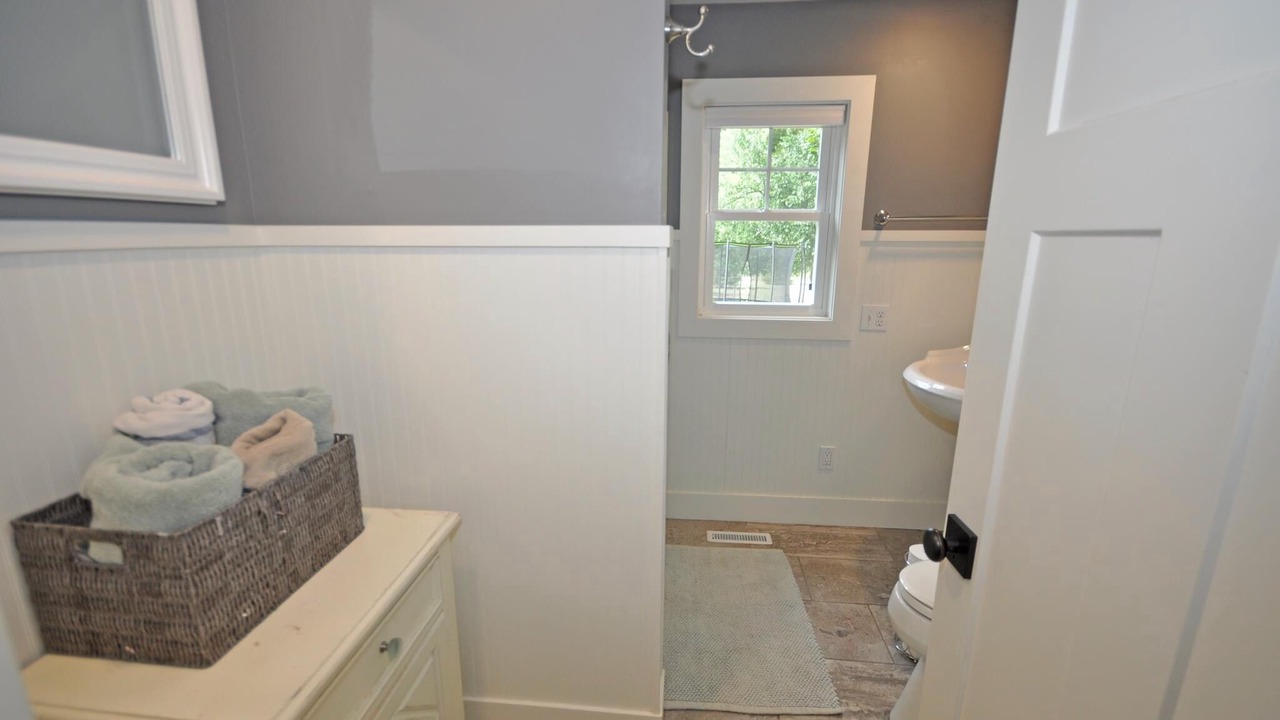 Photo of Bathroom in Maple City