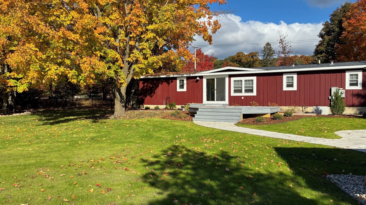 Photo of Outdoor in Maple City