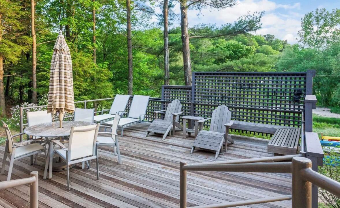 Photo of Outdoor in Covert