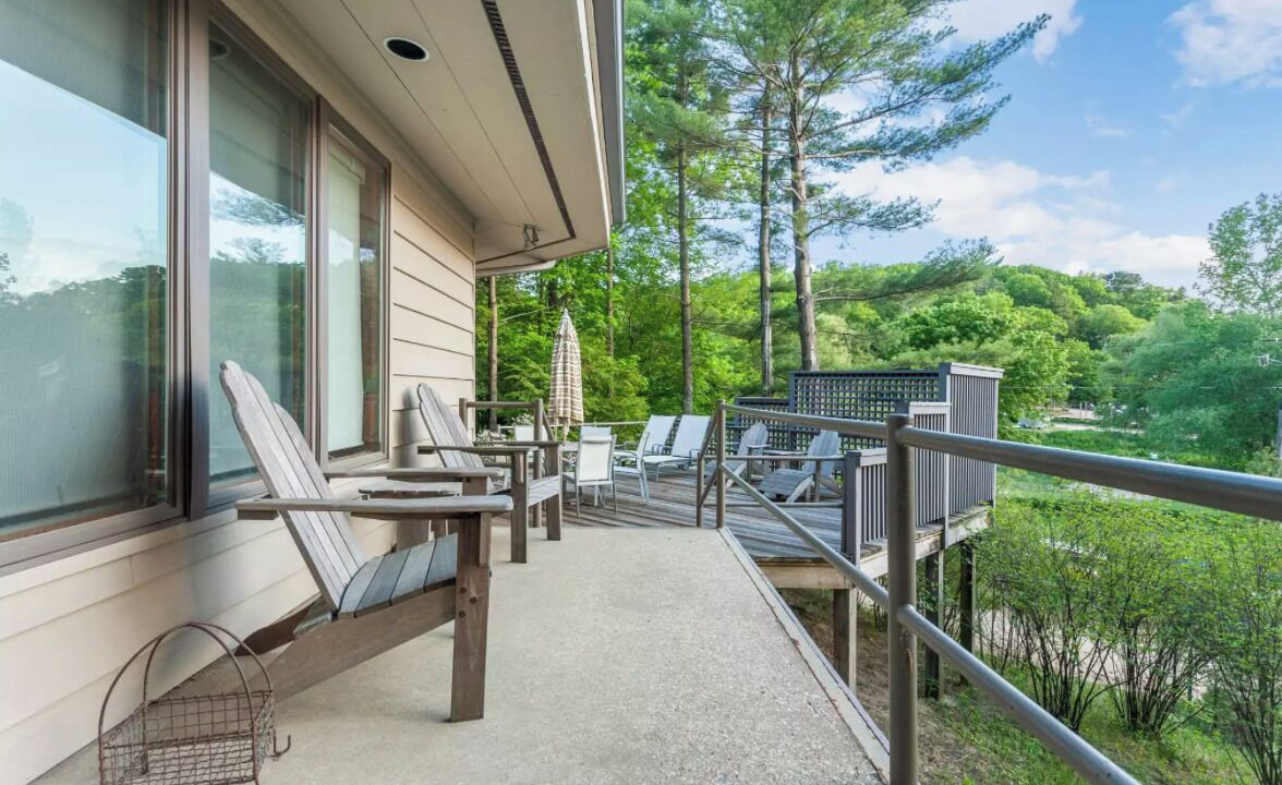 Photo of Patio Balcony in Covert