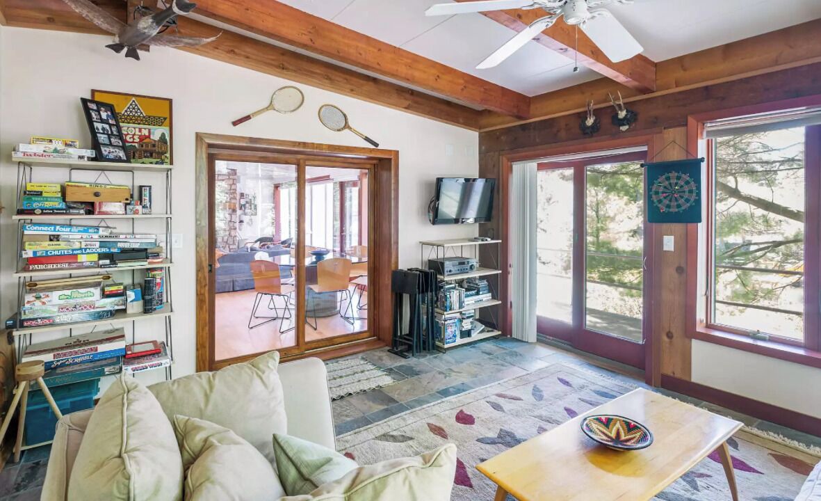 Photo of Livingroom in Covert