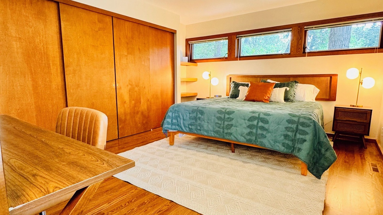 Photo of Bedroom in Grand Beach