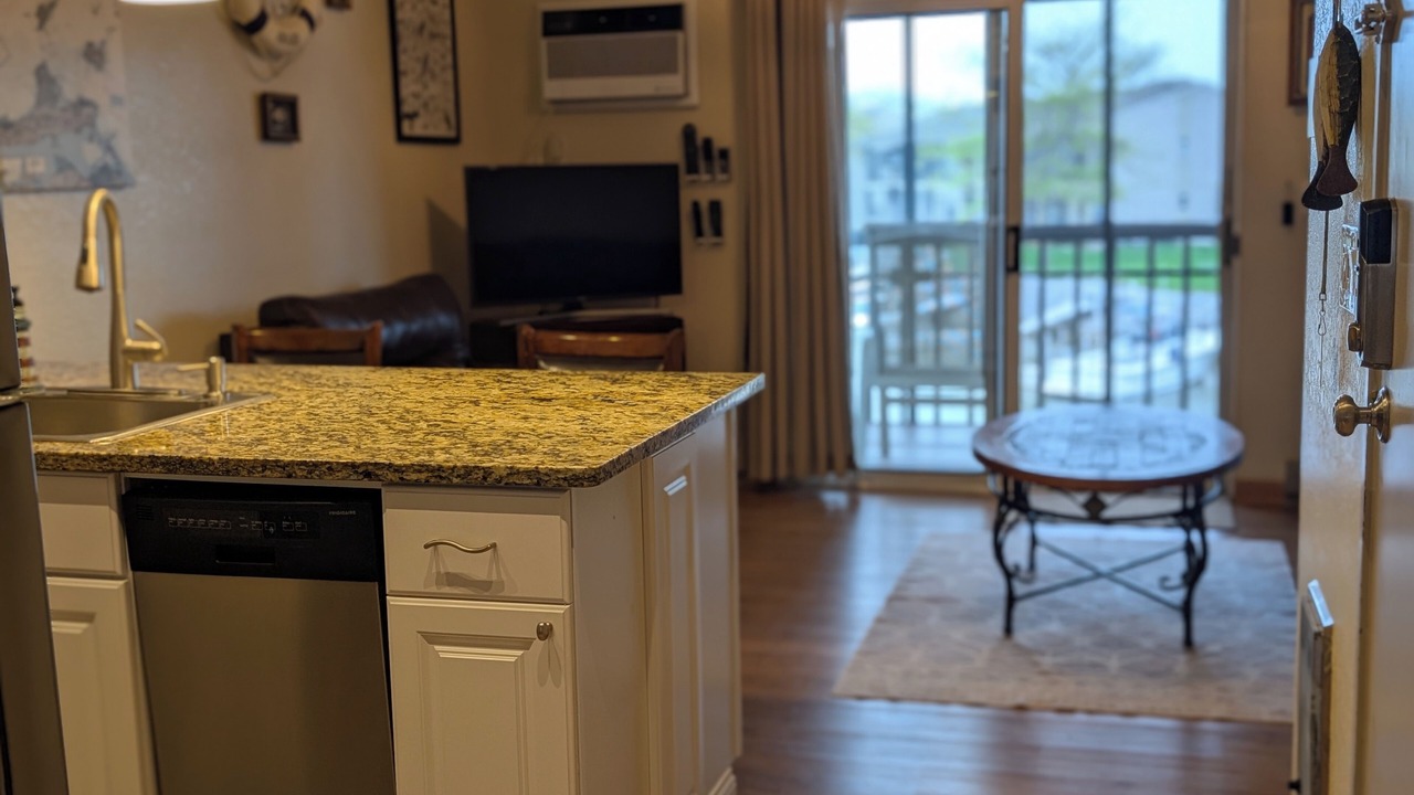 Photo of Livingroom in Oak Harbor