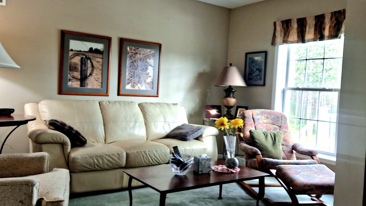 Photo of Livingroom in Mayfield