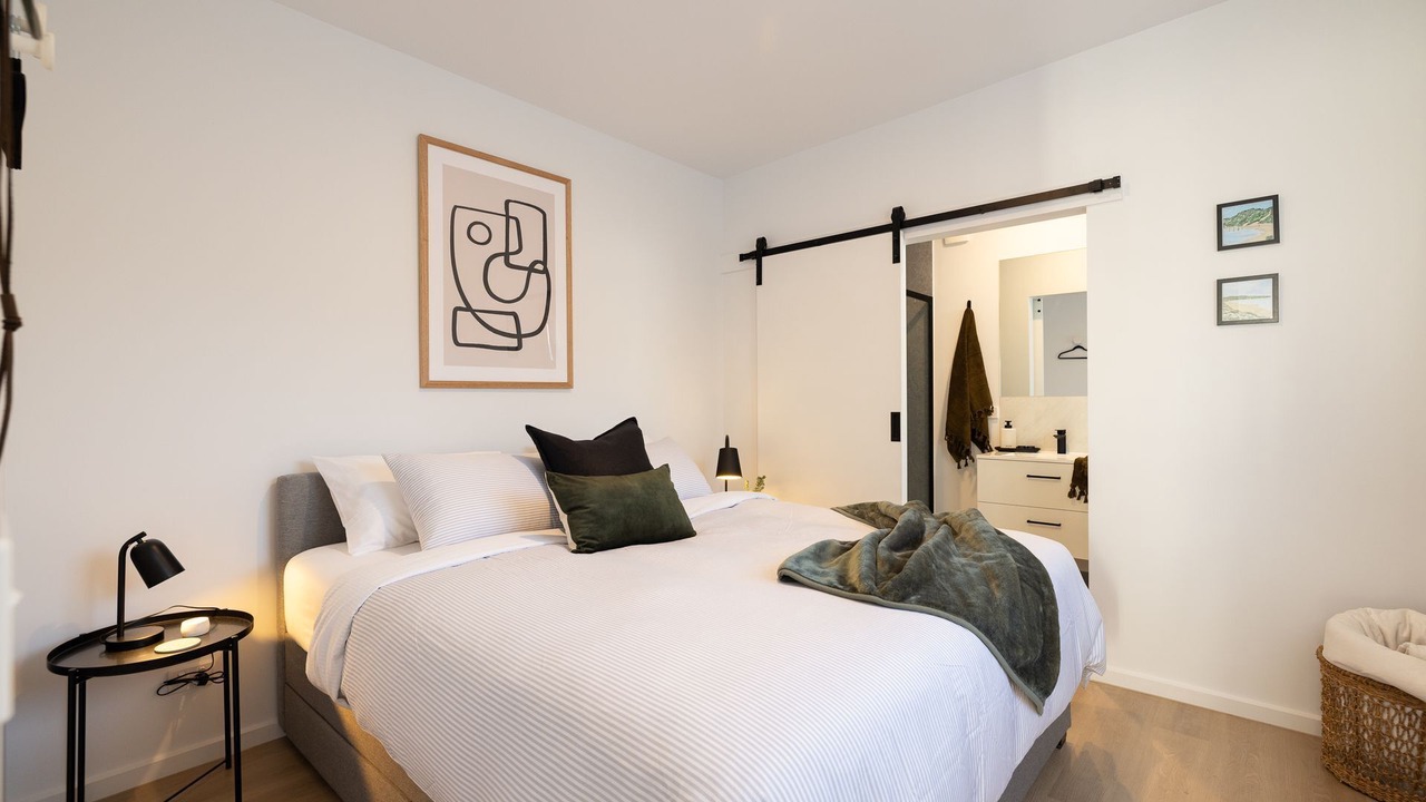 Photo of Bedroom in Surf Beach