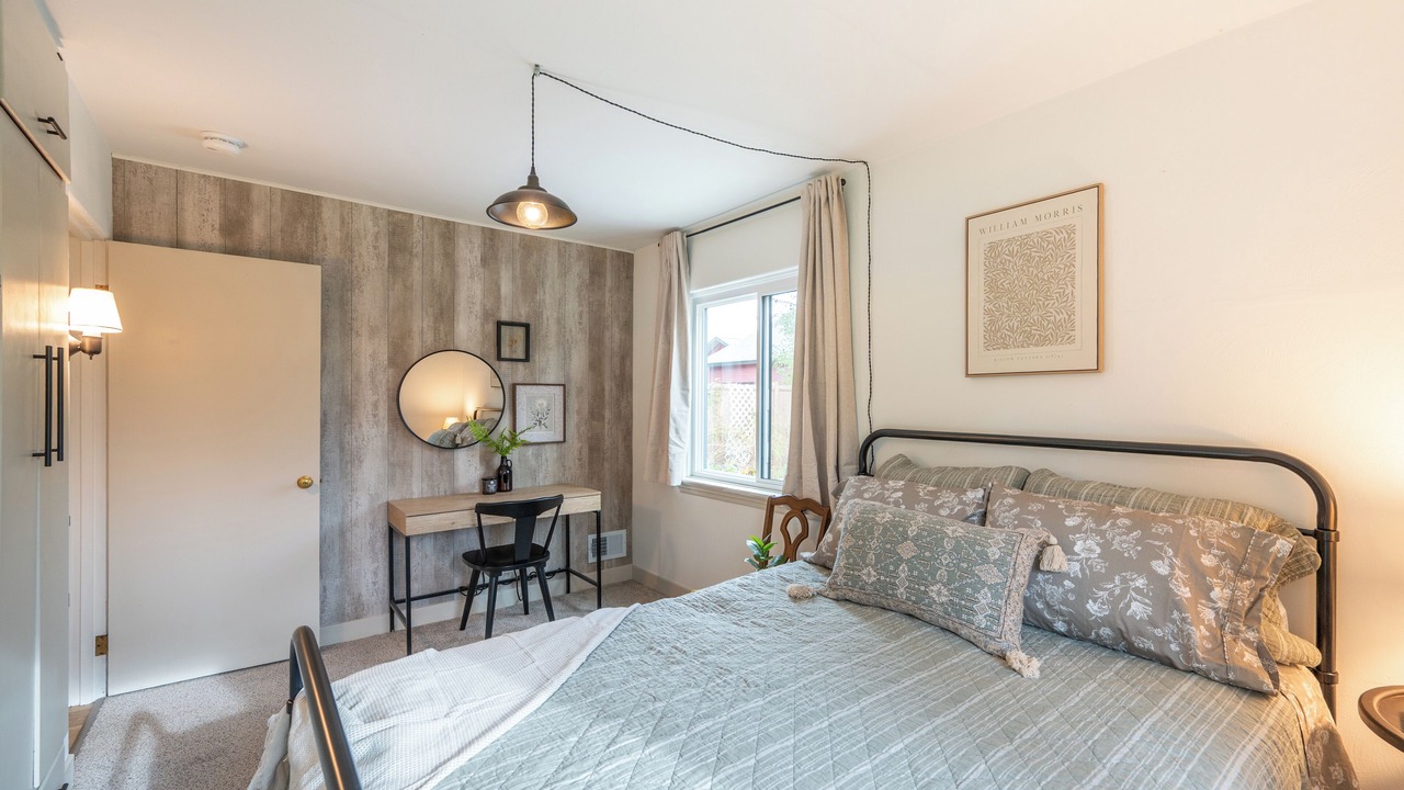 Photo of Bedroom in Midland
