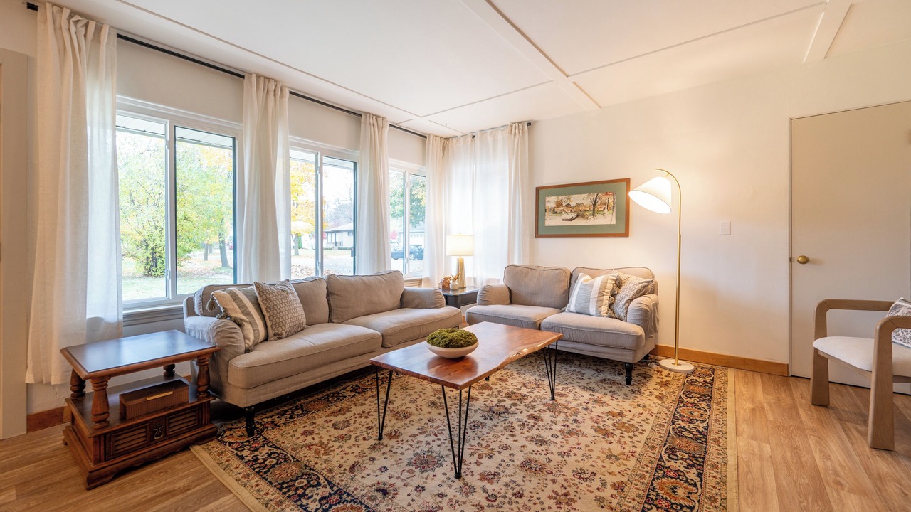 Photo of Livingroom in Midland