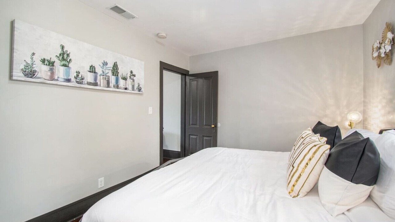 Photo of Bedroom in Michigan City