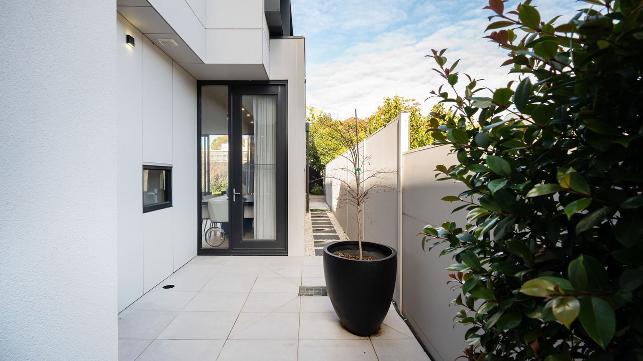 Photo of Outdoor in Caulfield South