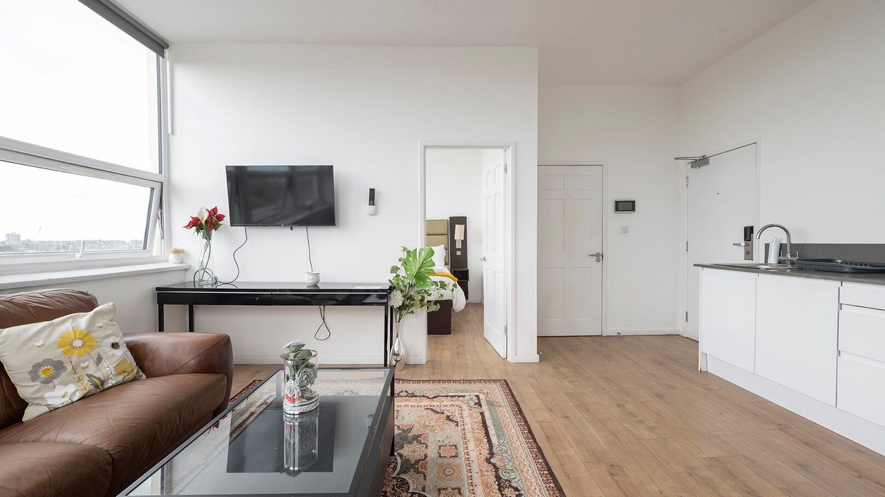 Photo of Livingroom in Smethwick
