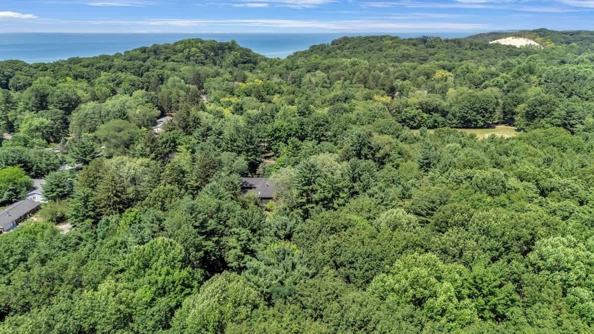 Photo of Outdoor in Shorewood-Tower Hills-Harbert