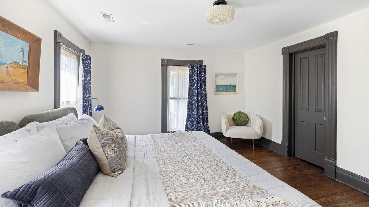 Photo of Bedroom in Michigan City