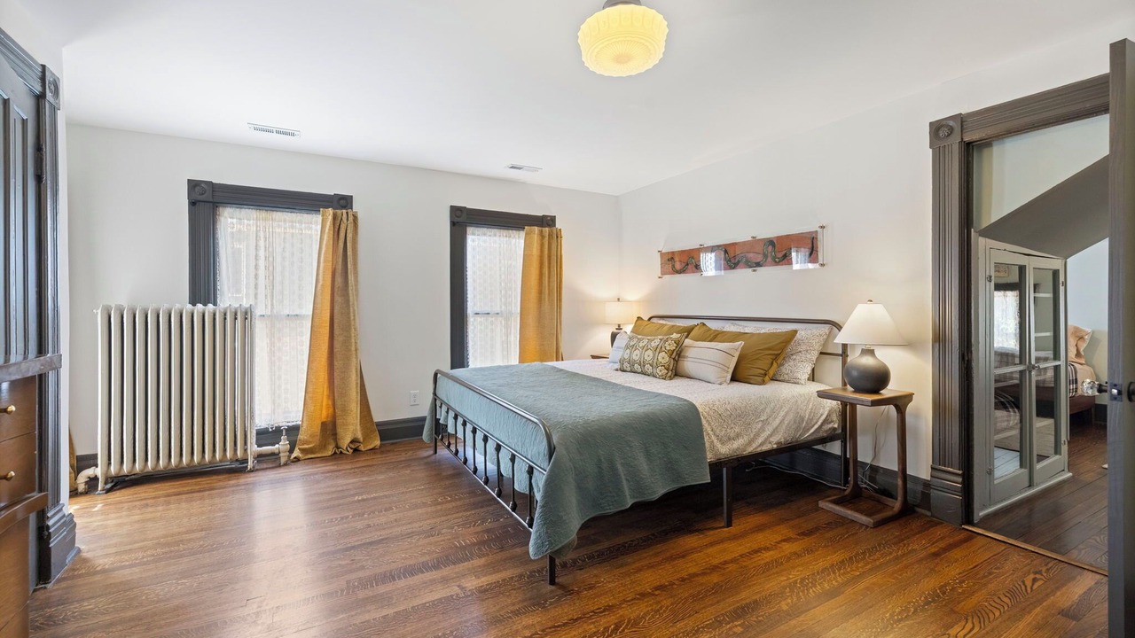 Photo of Bedroom in Michigan City