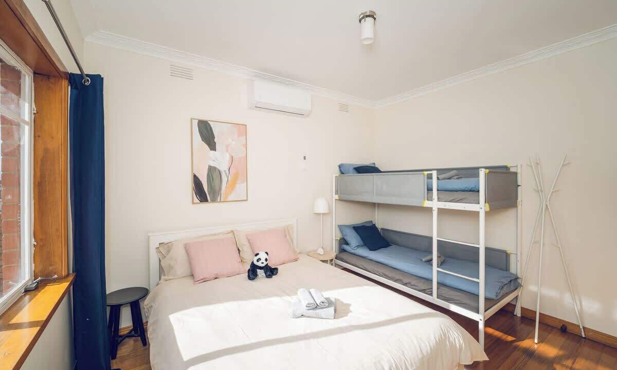 Photo of Bedroom in Glen Waverley