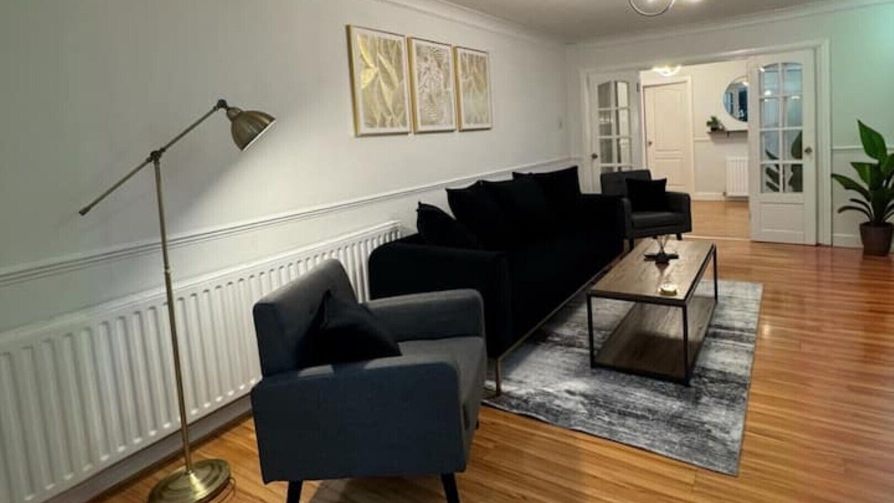 Photo of Livingroom in Cradley