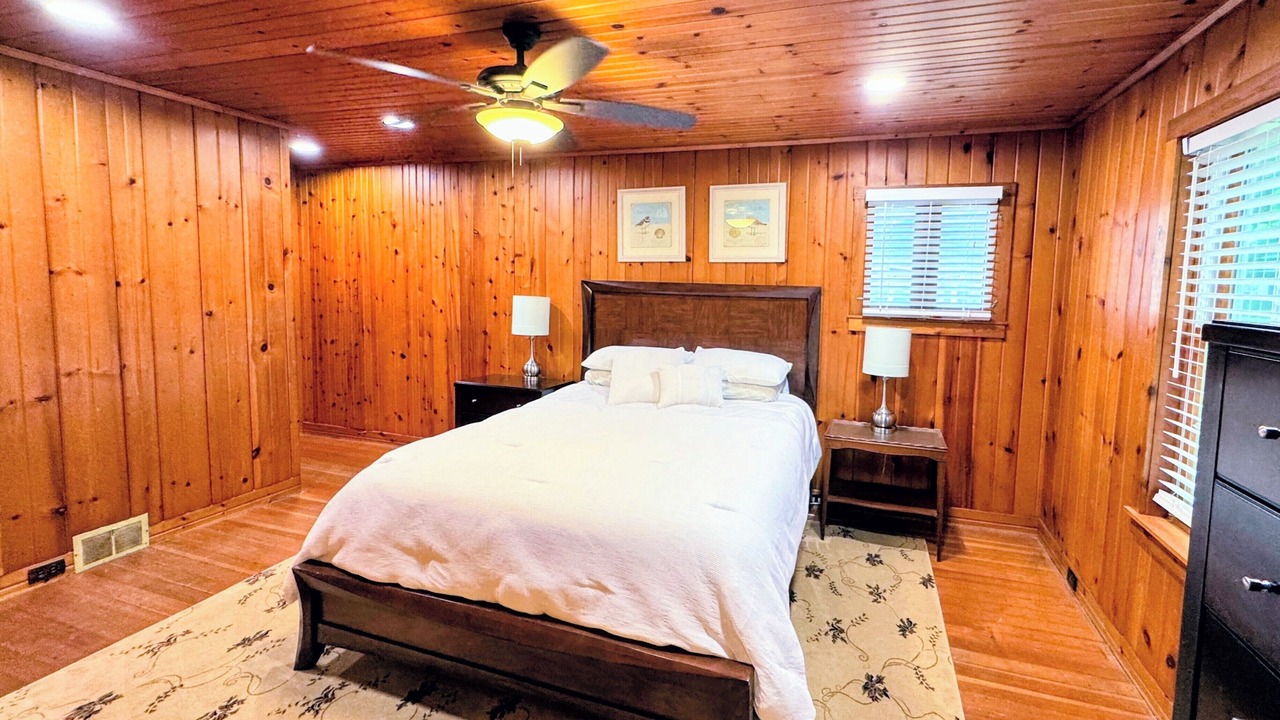 Photo of Bedroom in Port Sanilac