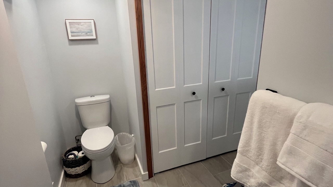 Photo of Bathroom in Town of Pines