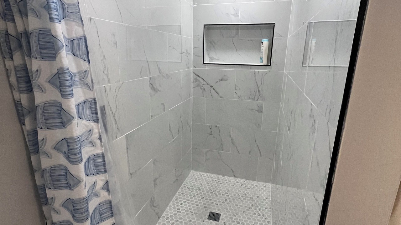 Photo of Bathroom in Town of Pines