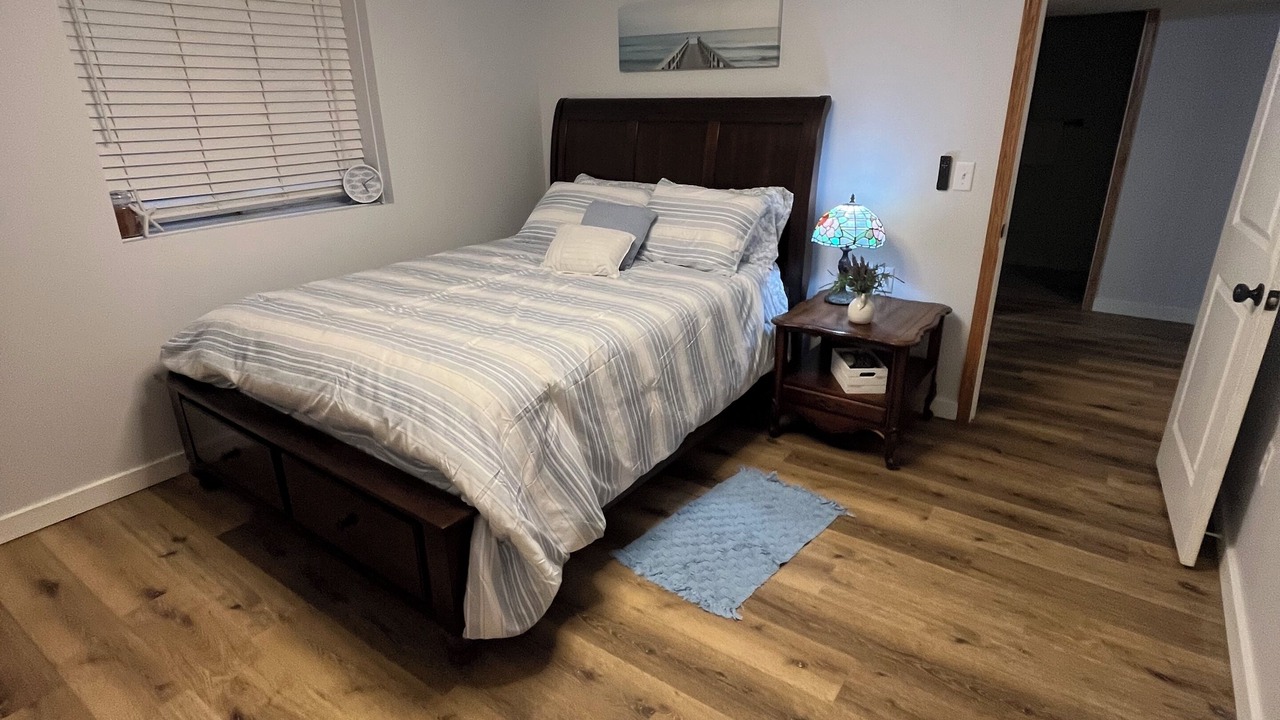 Photo of Bedroom in Town of Pines